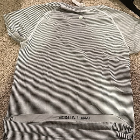 lululemon swifty tech tee - Picture 2 of 2